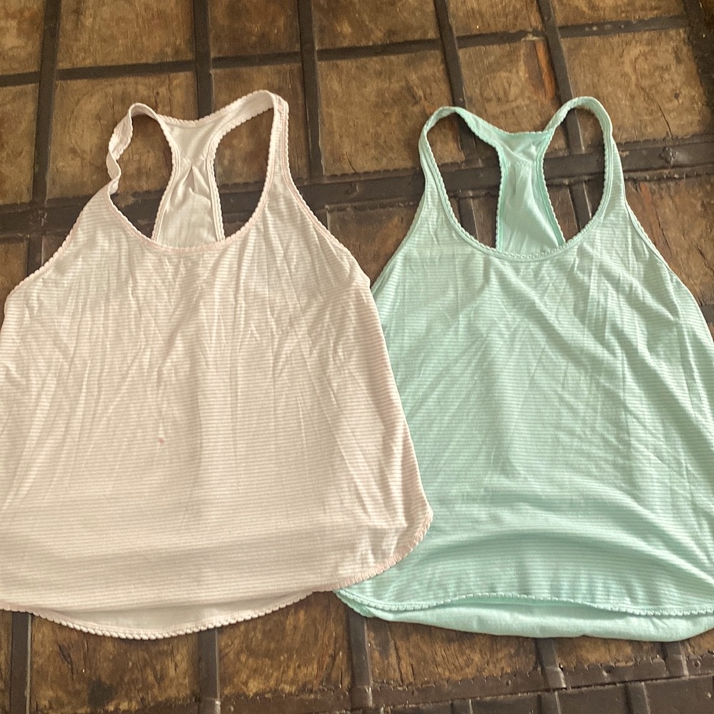 Two Lululemon Athletica Tank Topa